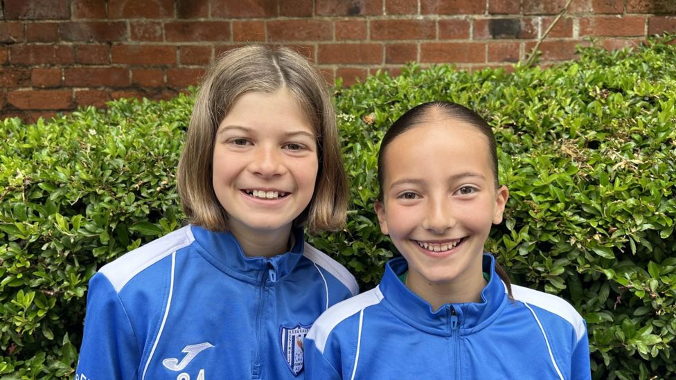 Kesgrave Kestrels FC sees boom in women and girls' teams - BBC News