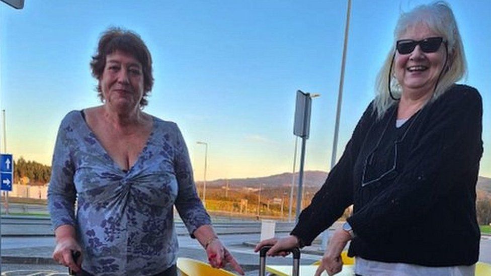 Liz Igoe and her sister-in-law, Denise Best, after arriving in Porto.