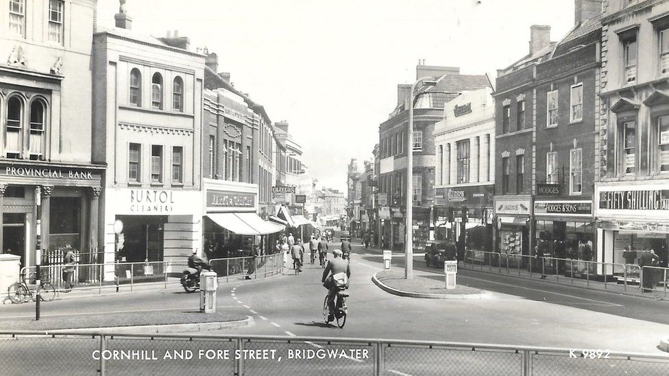 Postcard depicting Bridgwater