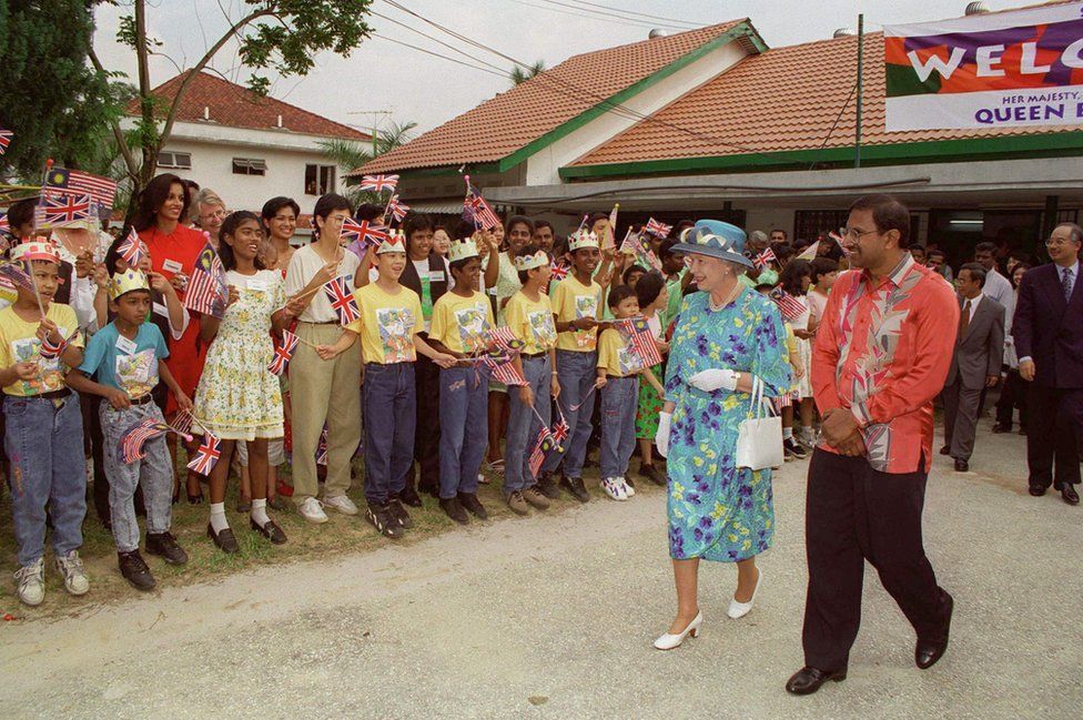 The Queen visits Shelter Home, seen here with James Nayagam in 1989