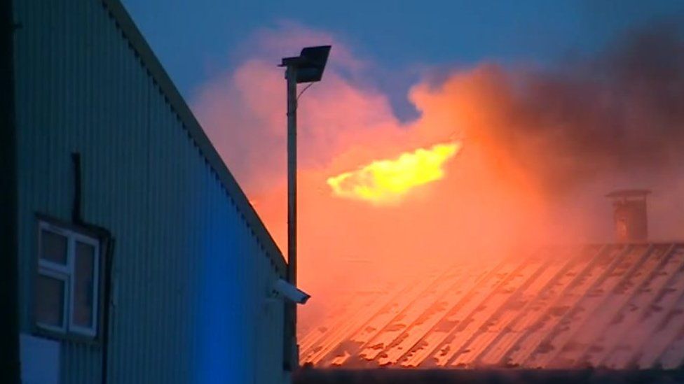 Herb factory fire in Eye, Suffolk, tackled by 18 crews overnight BBC News