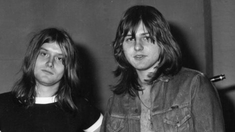 Greg Lake (right) with Carl Palmer in 1971