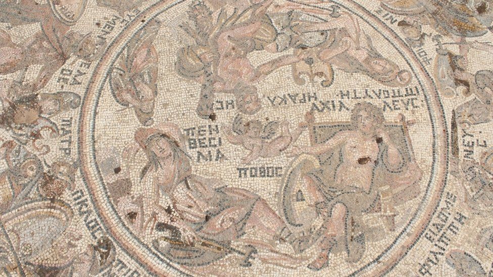 Мозаика найдена в Растане, центральная Сирия