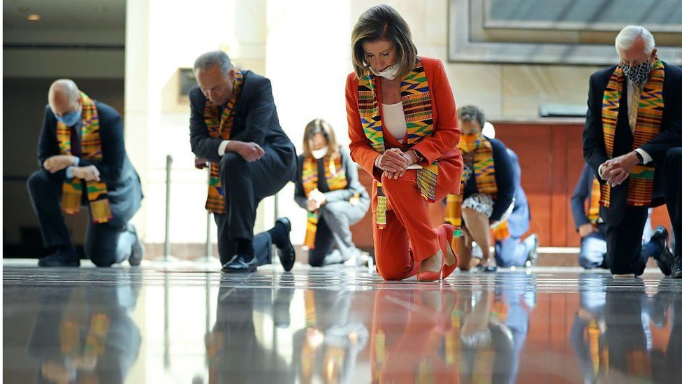 Democrats kneel in moment of silence for George Floyd