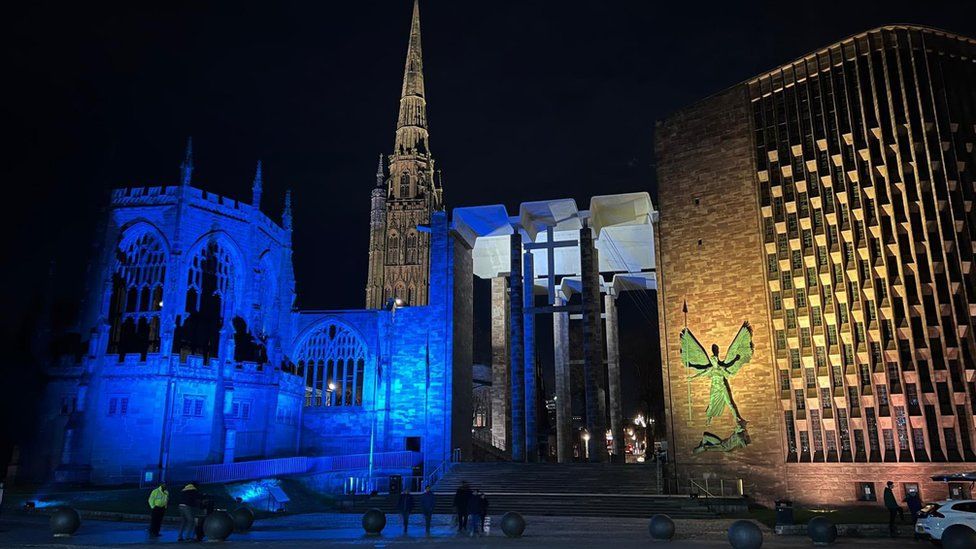 Coventry Cathedral lit up in Ukraine colours in 2022