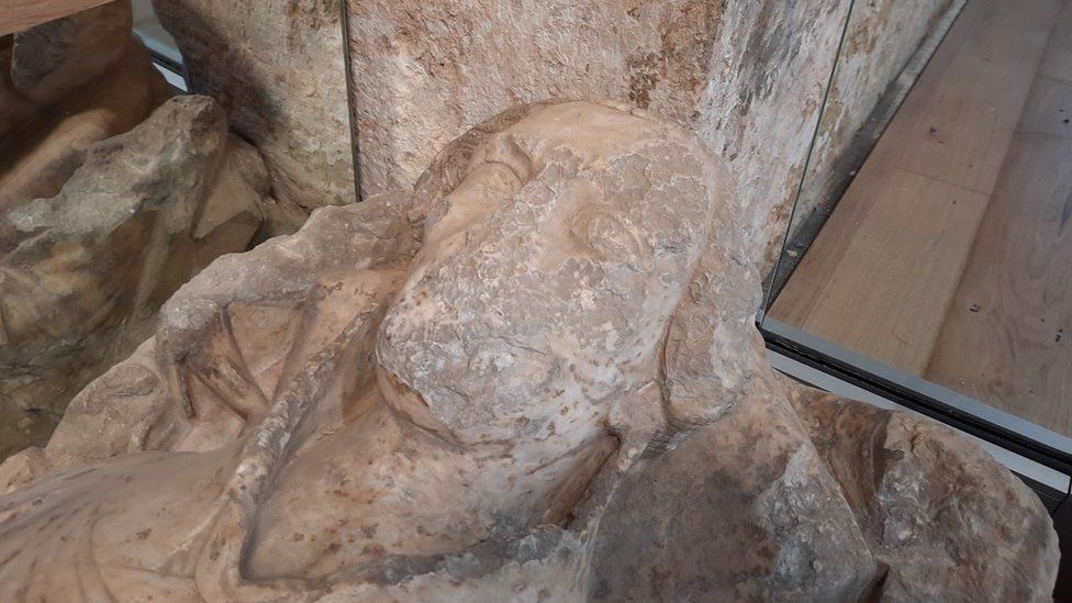 Effigy's head