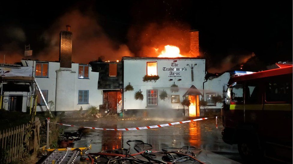 Tradesman's Arms pub in Stokenham on fire