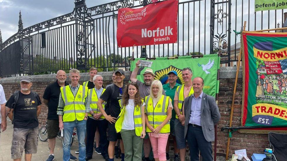 Aslef workers protest outside Norwich Railway Station
