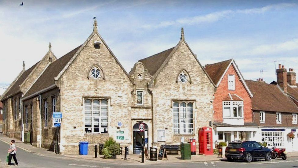 Photo of the outside of Marlborough Library