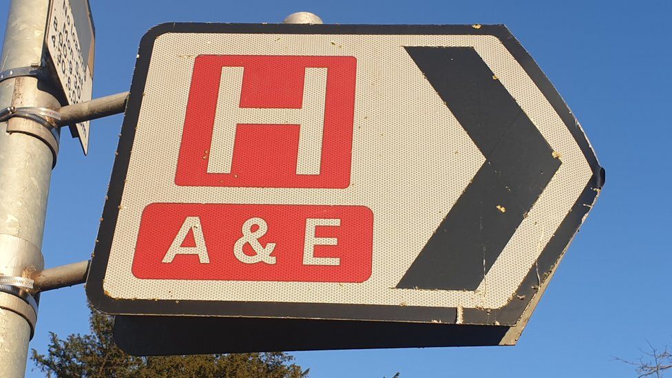 Coroner 'concerned' about A&E overcrowding deaths - BBC News