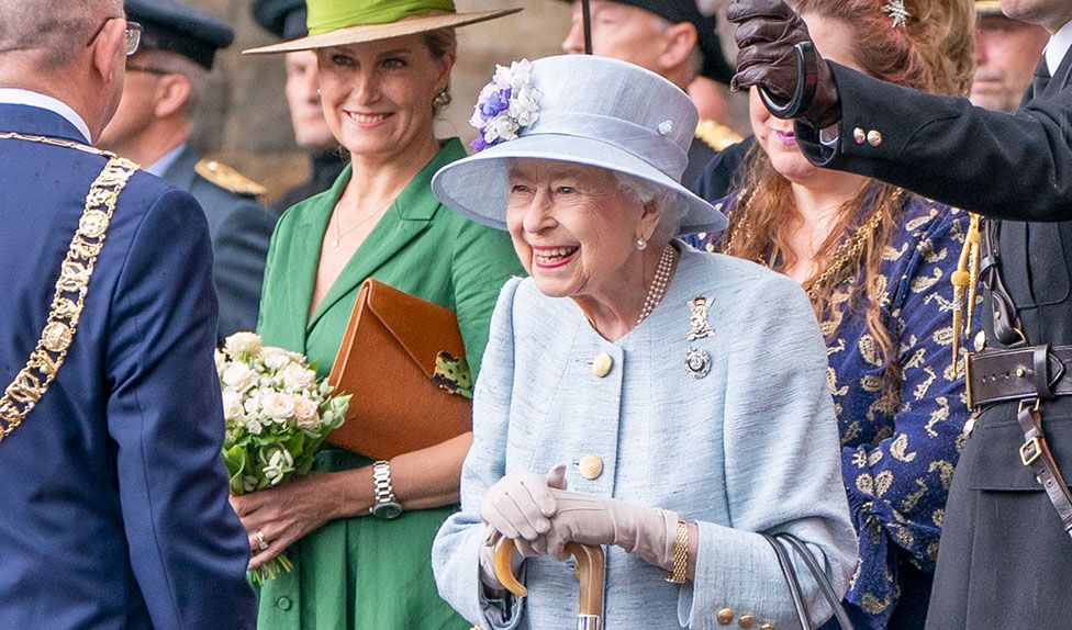 Queen takes part in Ceremony of the Keys in Edinburgh