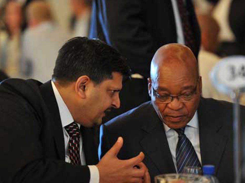 Президент Джейкоб Зума по случаю Кейптаунского этапа делового завтрака New Age, который транслировался на утреннем шоу SABC в прямом эфире в Кейптаунском конференц-центре в 2011 году.