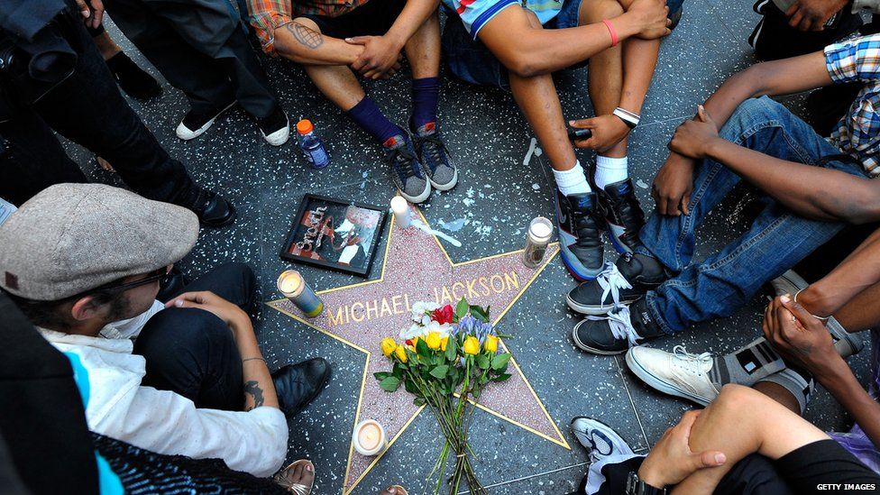 Michael Jackson fans at his Star on the Hollywood Walk of Fame