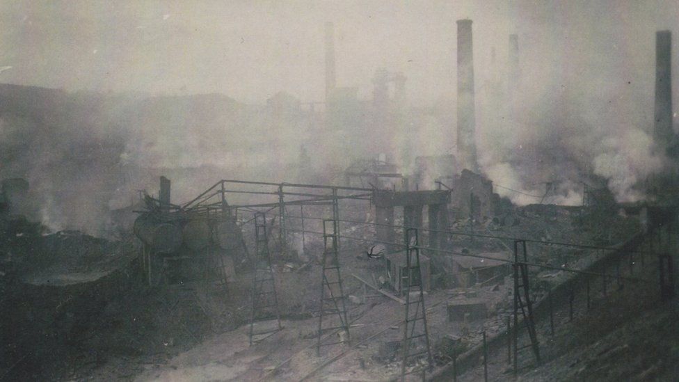 Low Moor factory explosion Service held in Bradford 100 years on BBC
