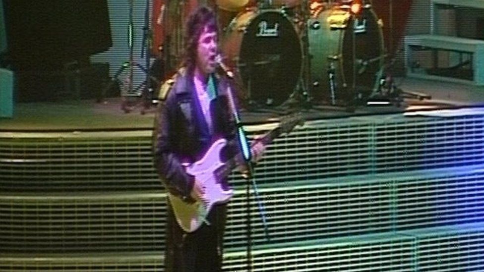 gary moore on stage