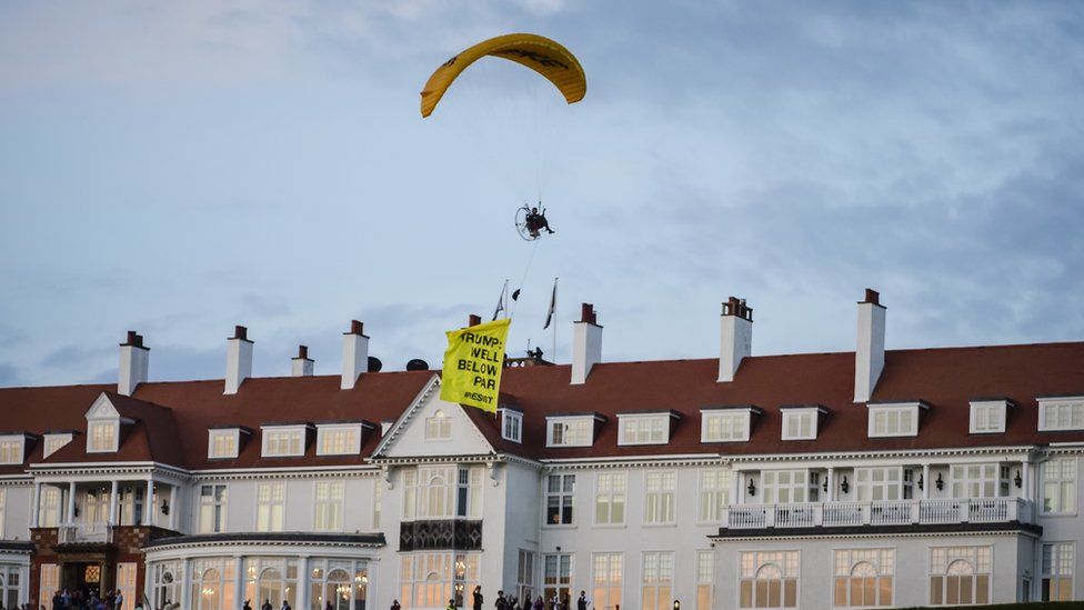 Turnberry paraglider protest
