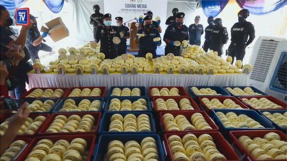 Las autoridades malasias muestran las pastillas de Captagon incautadas