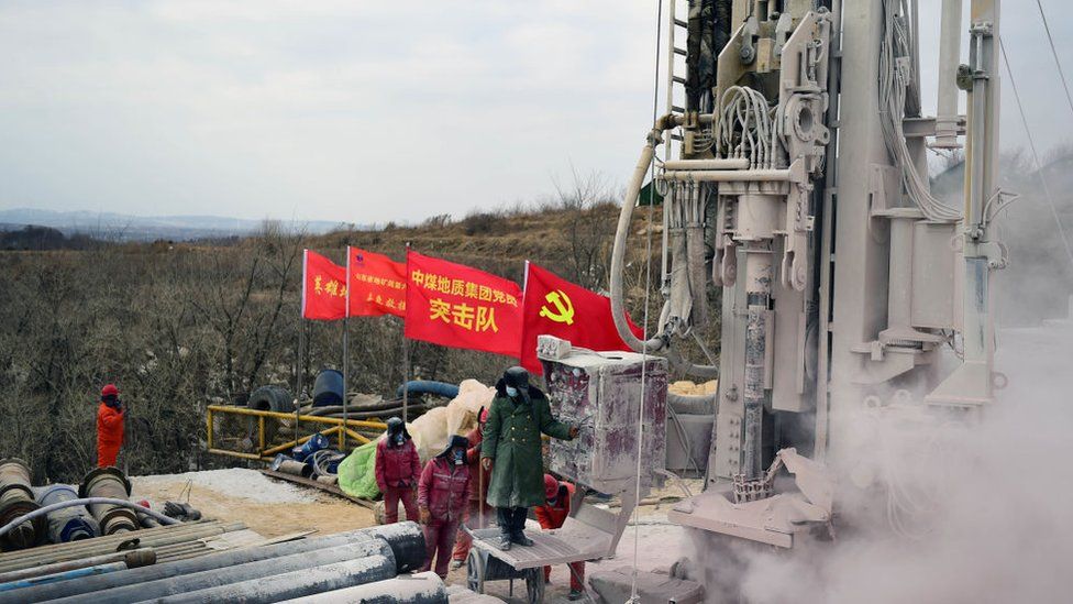 China mine rescue: Survivors to remain trapped at least two more weeks