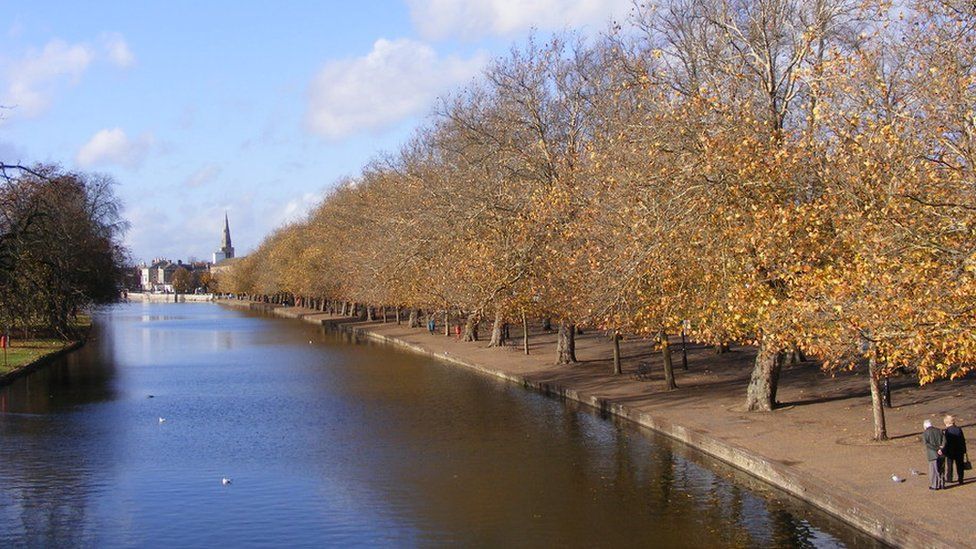 The Embankment, Bedford