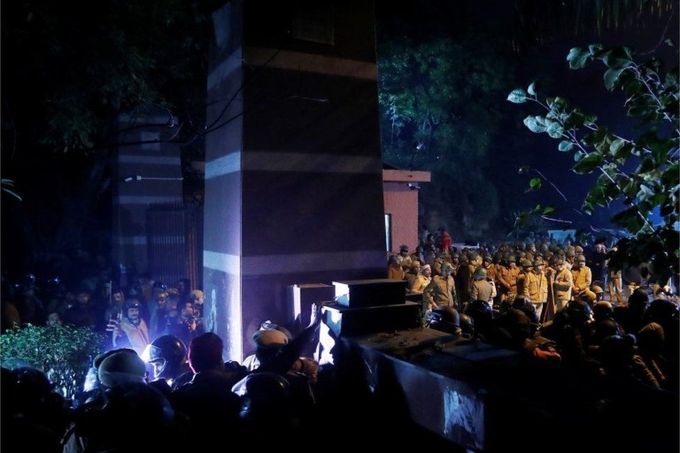 Police in riot gear stand guard inside the Jawaharlal Nehru University (JNU) after clashes between students in New Delhi, India, January 5, 2020