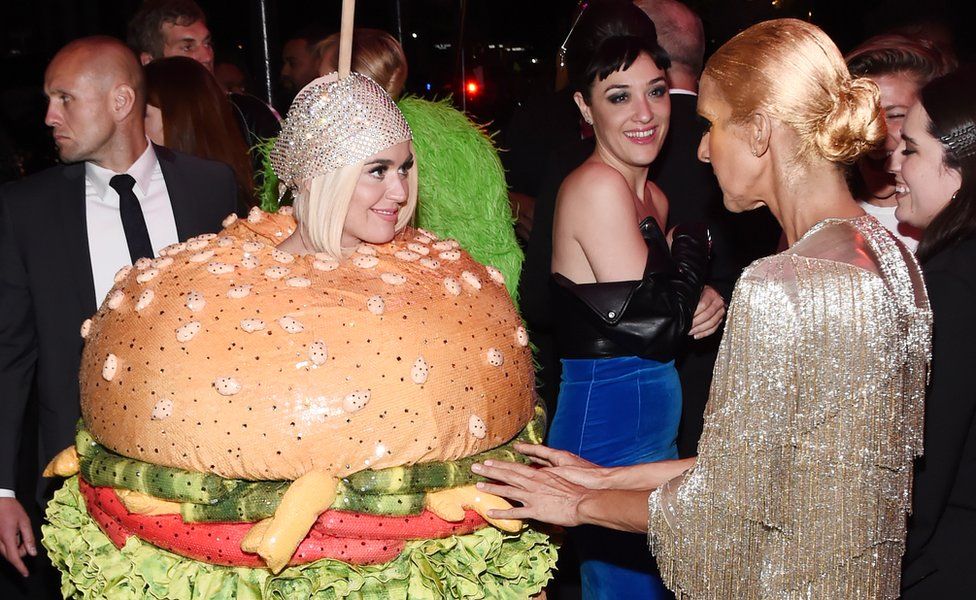 Katy Perry dressed as a beef burger at the 2019 Met Gala, with Celine Dion