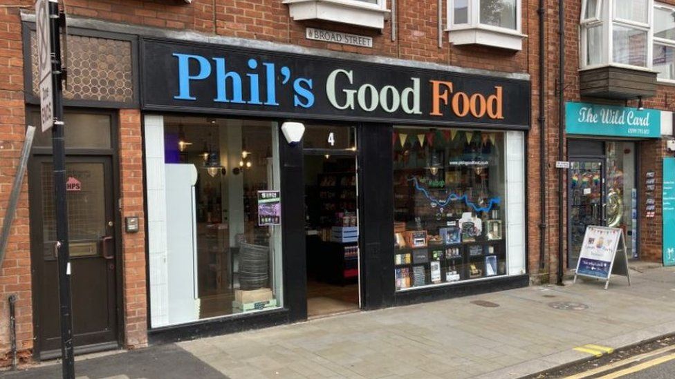 Phil's Good Food storefront