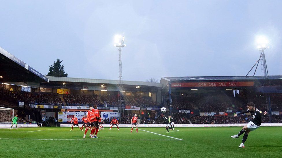 New Luton Town stadium moves closer after land sale - BBC News