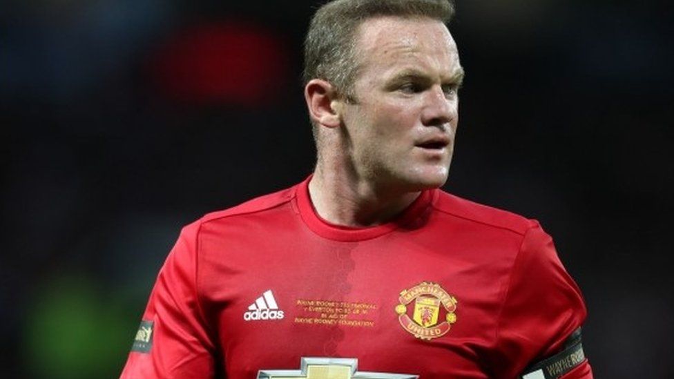 Man held over burglary bid at Wayne Rooney's home - BBC News