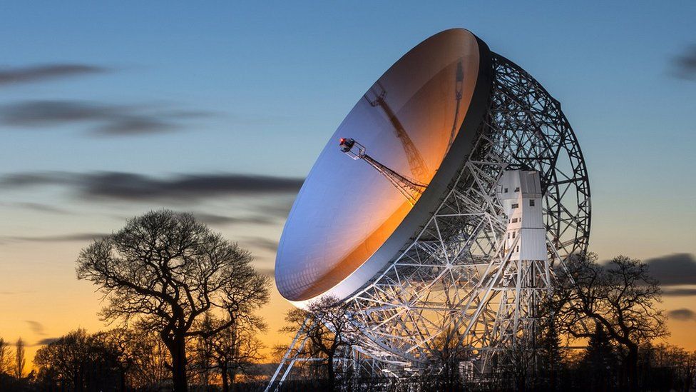 洛弗爾天文望遠鏡1945年醞釀，1957年落成