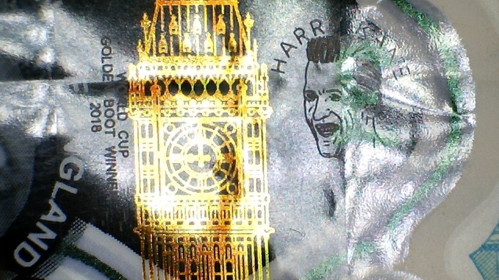 Engraving of Harry Kane next to Big Ben