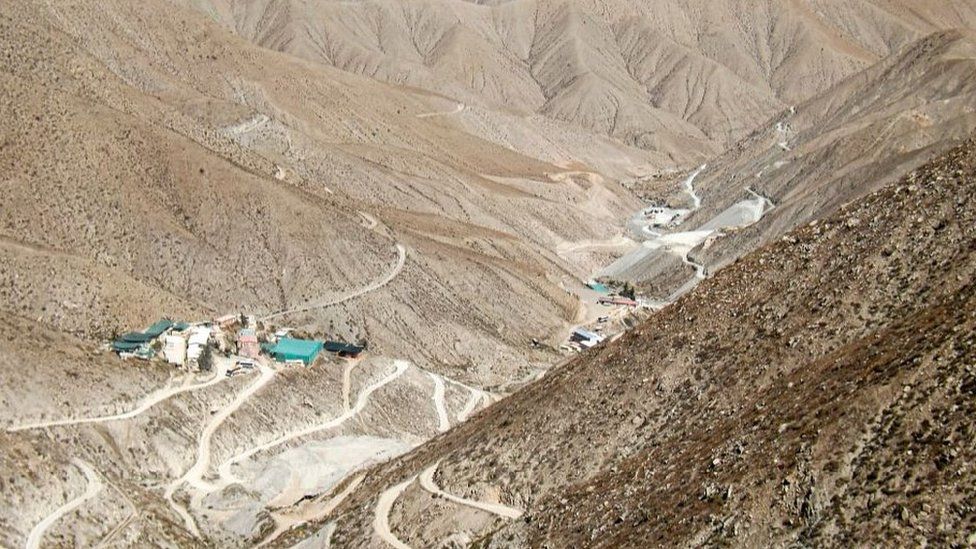 View of La Esperanza mine, Arequipa region, 7 May 23