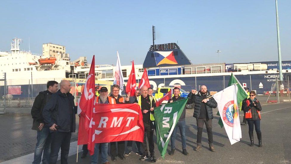 PandO Ferries Liverpool port entrance blocked by protesters pic