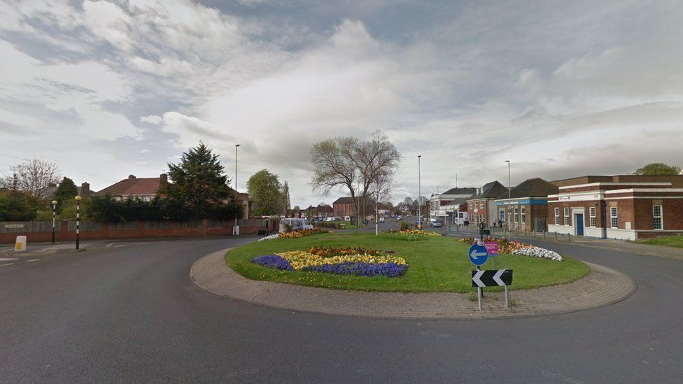 Roundabout on Chiltons Avenue