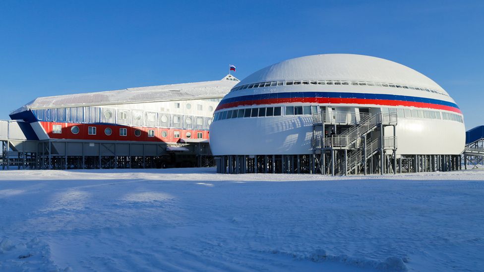 Units of Russian Arctic Trefoil military base, 30 Mar 17