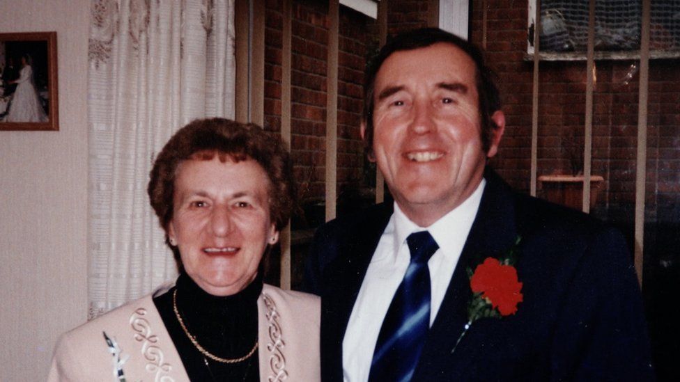 A photograph of Gwyn John and his wife, Gloria.