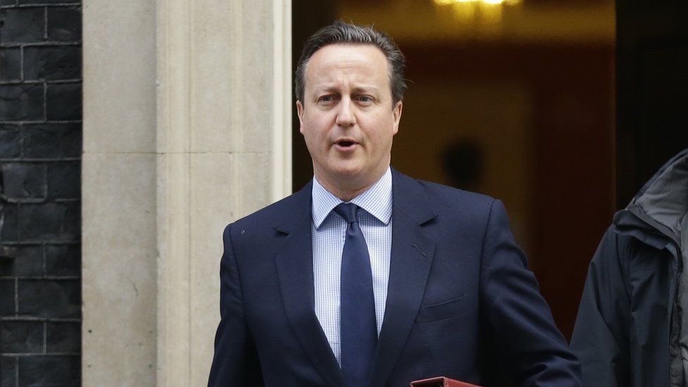 David Cameron urges Oxfordshire County Council to avoid cuts - BBC News