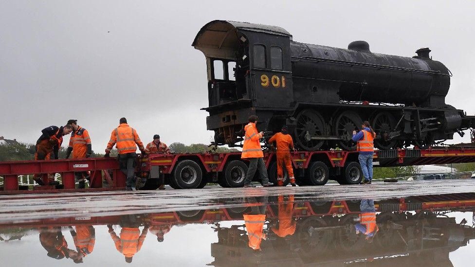 The Q7 locomotive is moved into Locomotion's £8m New Hall in in Shildon, County Durham as part of the National Railway Museum's biggest ever shunt of 46 vehicles