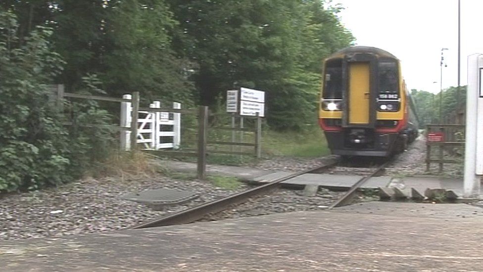 Train leaving Matlock station