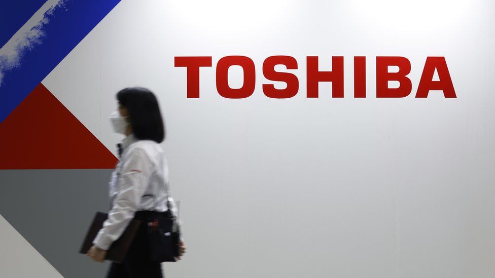 End of an era for electronics giant Toshiba - BBC News