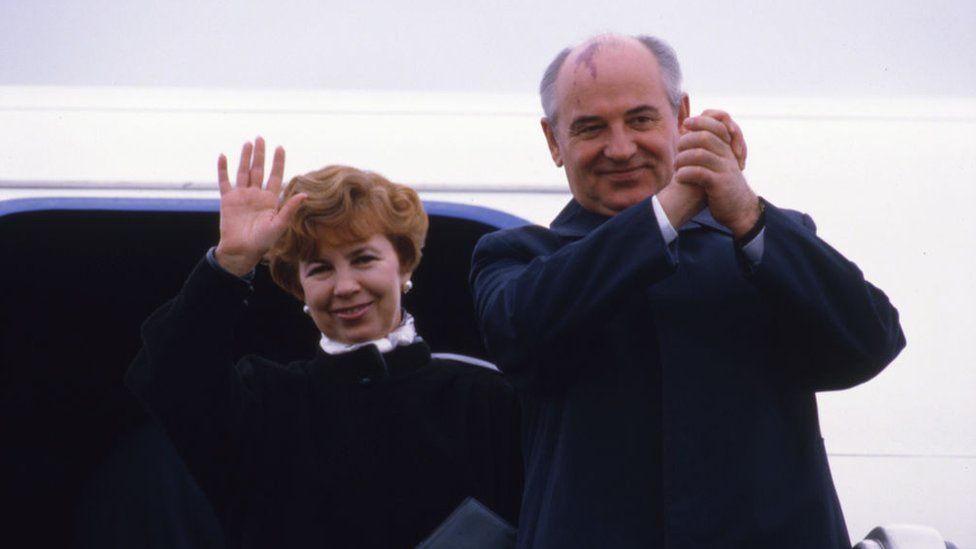 Mikhail Gorbachev with his wife Raisa