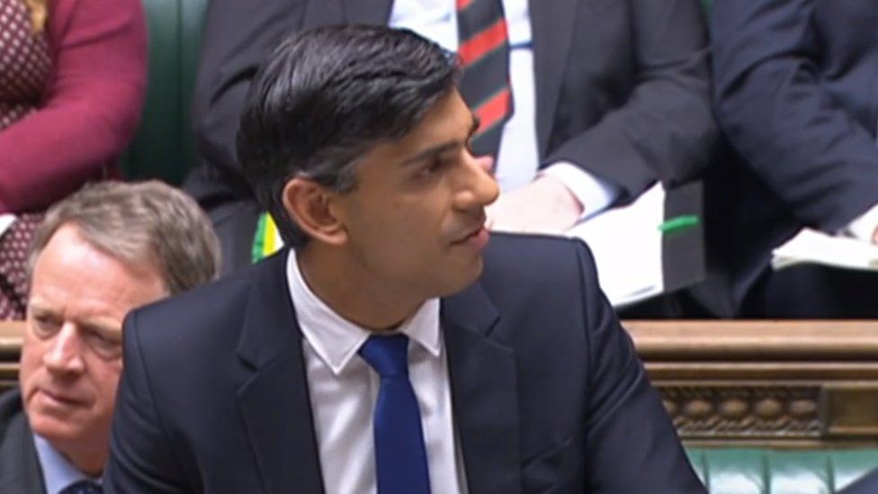 Rishi Sunak stands at the dispatch box in the House of Commons