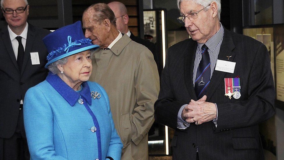 Queen Elizabeth II: Battle Of Britain Memorial Staff Recall Visit - BBC ...