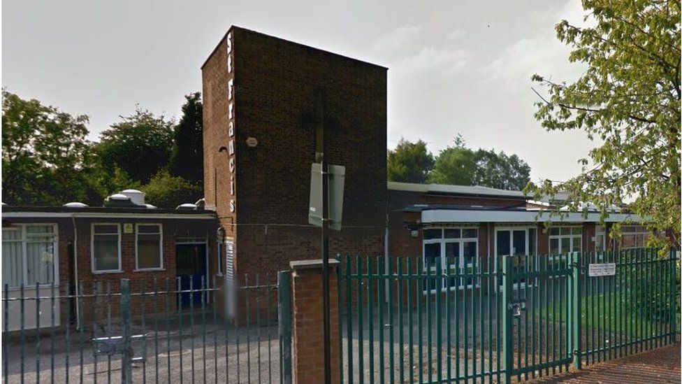 Walsall teacher sent sexually explicit emails at school - BBC News