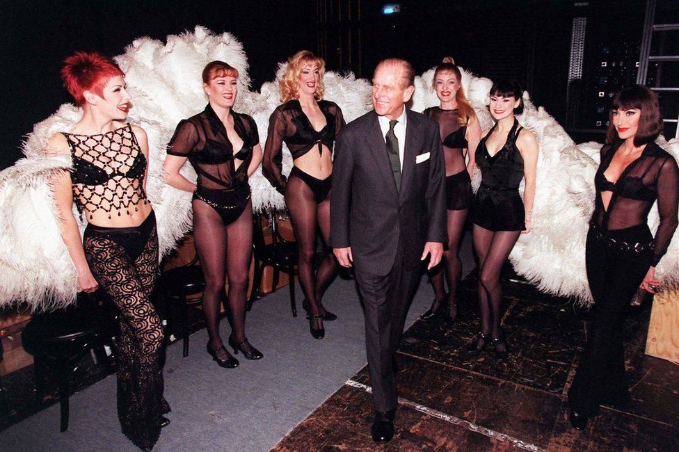 Prince Philip meeting cast of Chicago at Adelphi Theatre (1999)