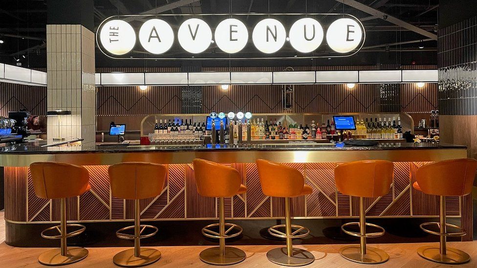 The bar at the Avenue restaurant at CastleCourt