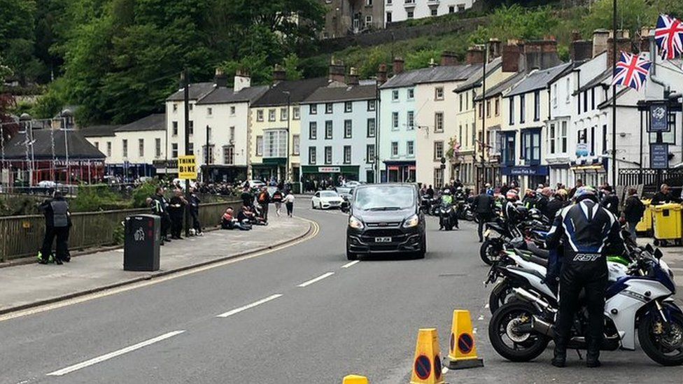 Coronavirus Matlock Bath 'crying for help' over crowds BBC News