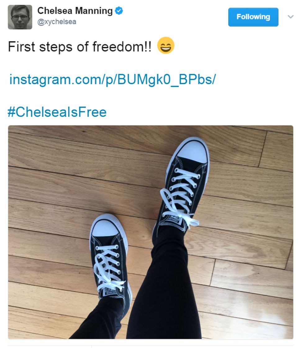 Chelsea Manning Wikileaks source celebrates 'first steps of freedom