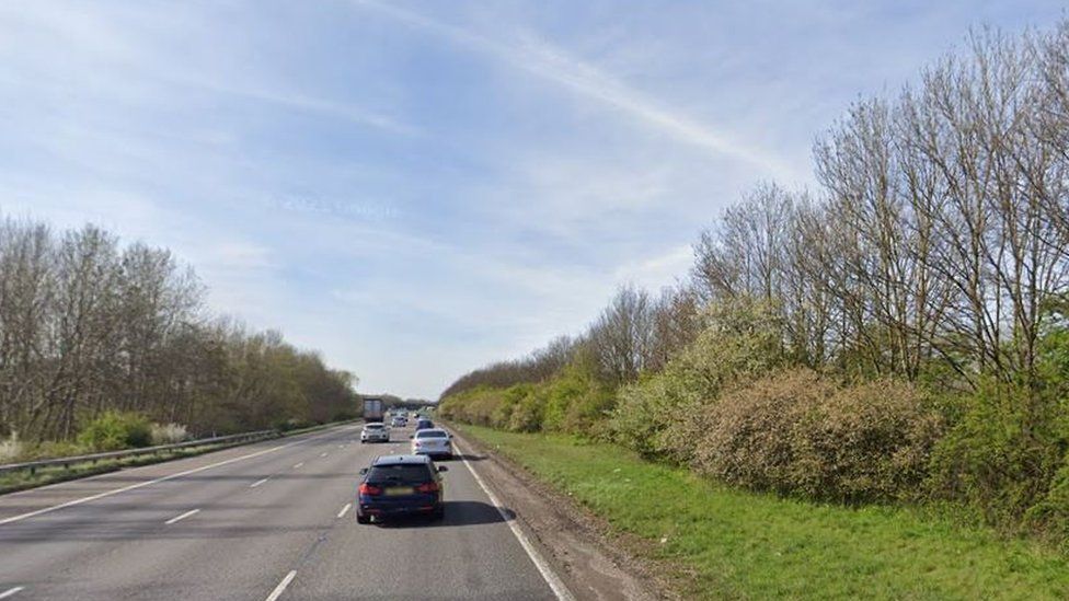 travel news oxfordshire m40