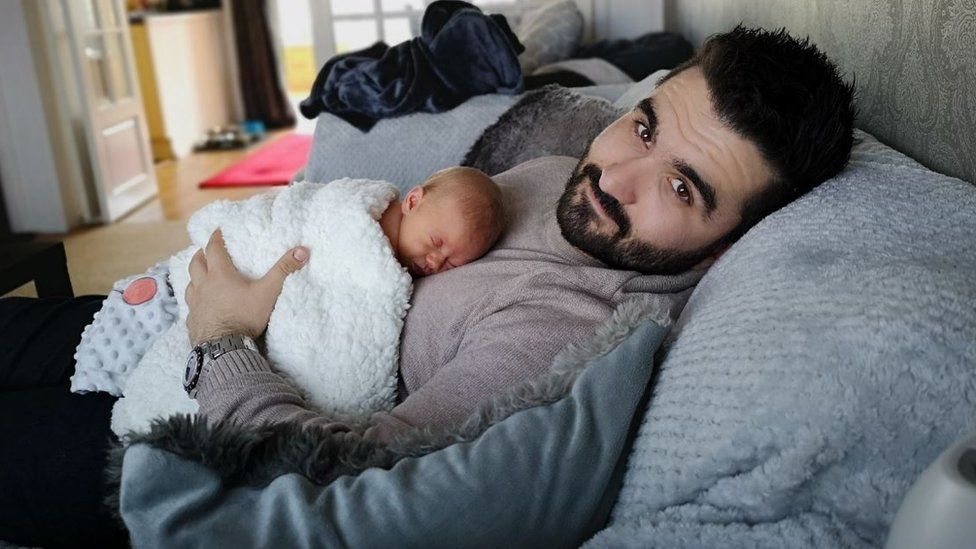 Kieron Simpson with baby Elouise