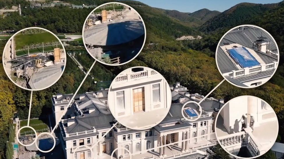 Putin S Palace Builders Story Of Luxury Mould And Fake Walls Bbc News